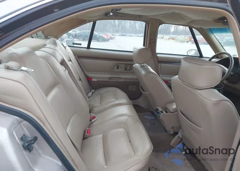 1999 Oldsmobile Eighty-Eight Ls z USA, uszkodzony, nr VIN 1G3HN52K0X4827550